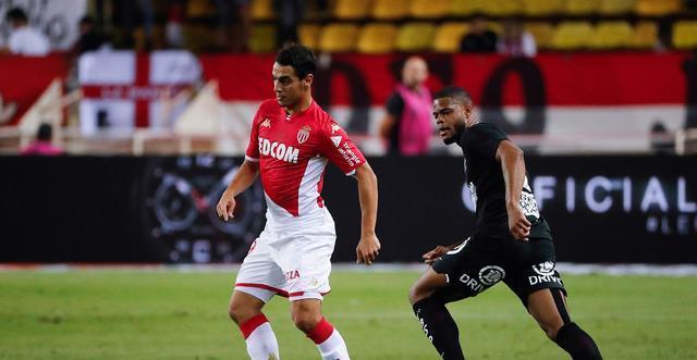 他展现了对 他展现了对