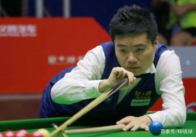 一名极具潜 一名极具潜